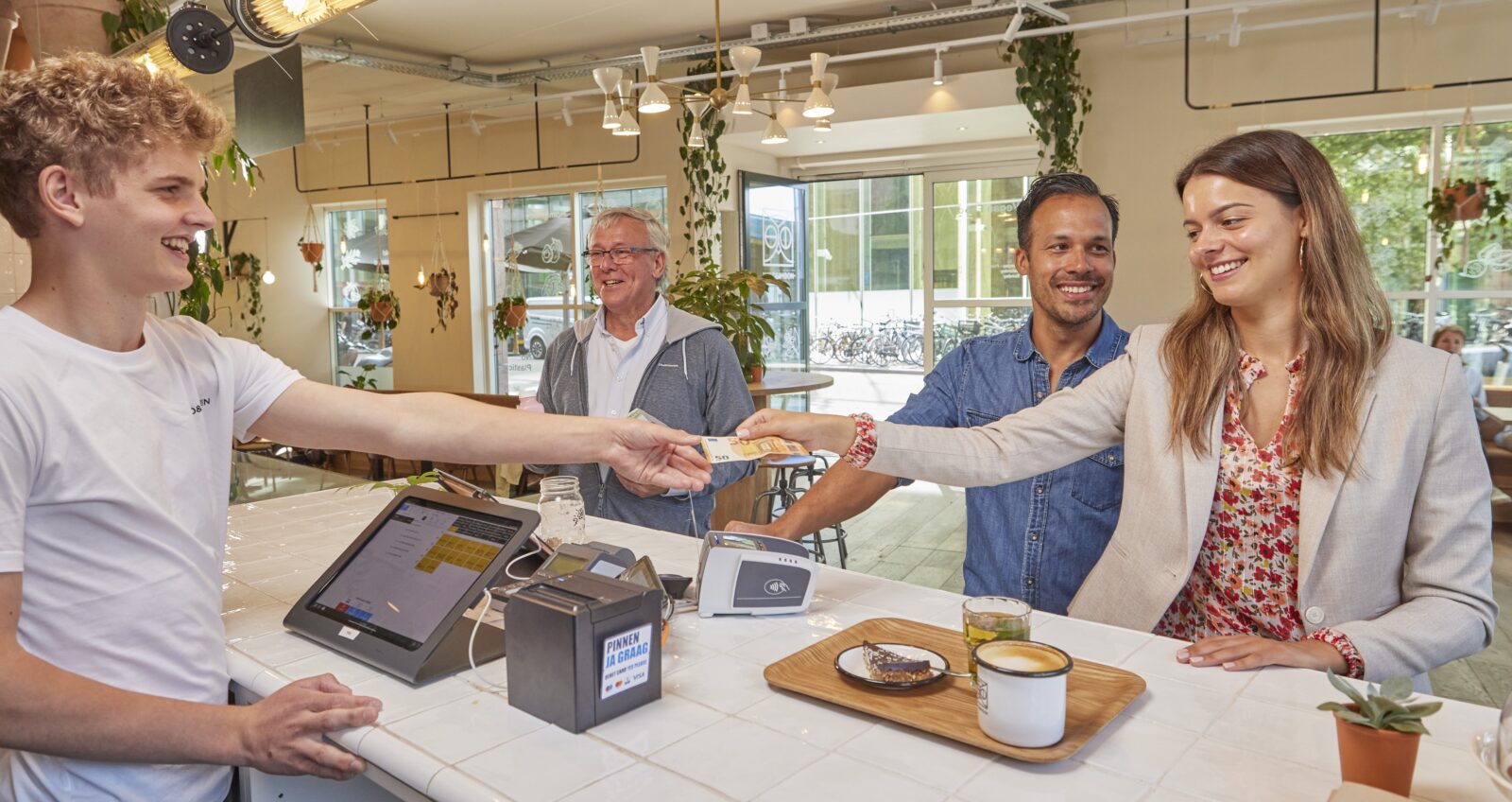 Bali betalen contant geld